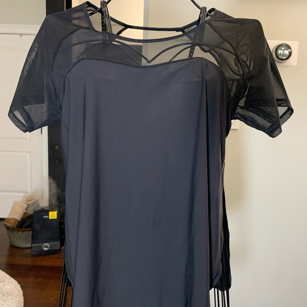 Lululemon Black Workout Top. Size 4. Great Condition.